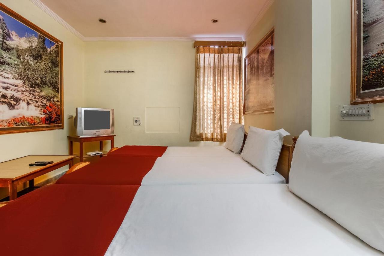 Spot On Classic Lodge Hyderabad Exterior foto